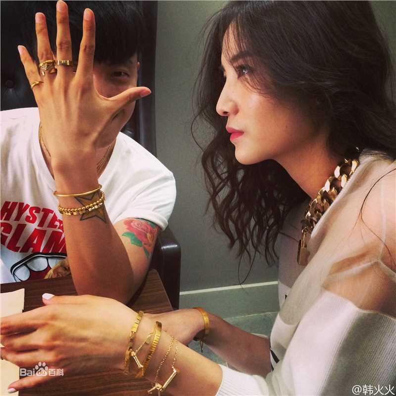 宋佳(Song Jia)街拍-Fire Bible性感图片图集