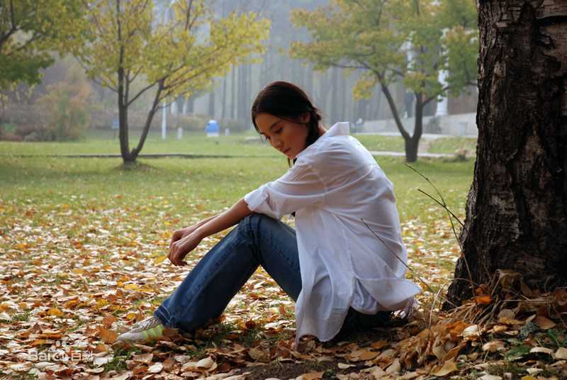 精选宋佳(Song Jia)在2009年《跟我的前妻谈恋爱》饰演俞晓红中的图册