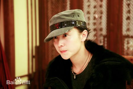 精选宋佳(Song Jia)在2009年《雾里看花》饰演黄忆江中的图册