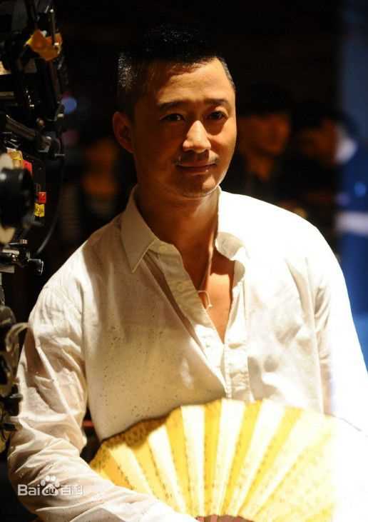 吴京(Jason Wu、 （韩语）)《开心魔法》高清剧照