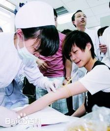 李宇春(Chris Lee)其他爱心行动图册