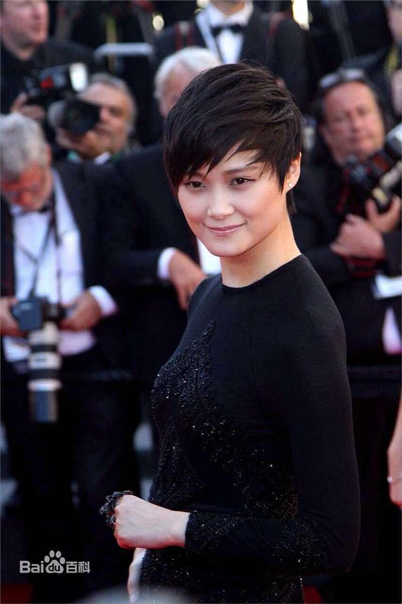 李宇春(Chris Lee)戛纳颁奖及红毯嘉宾生活照相册