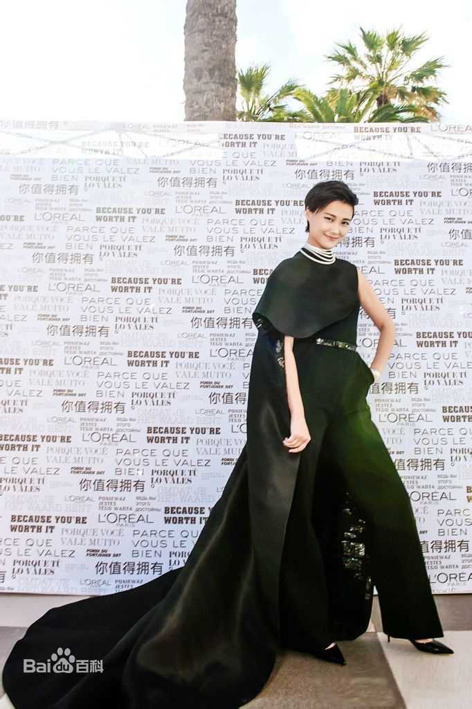 李宇春(Chris Lee)戛纳颁奖及红毯嘉宾生活照相册