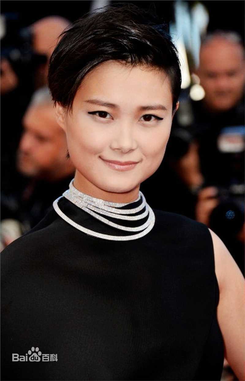 李宇春(Chris Lee)戛纳颁奖及红毯嘉宾生活照相册