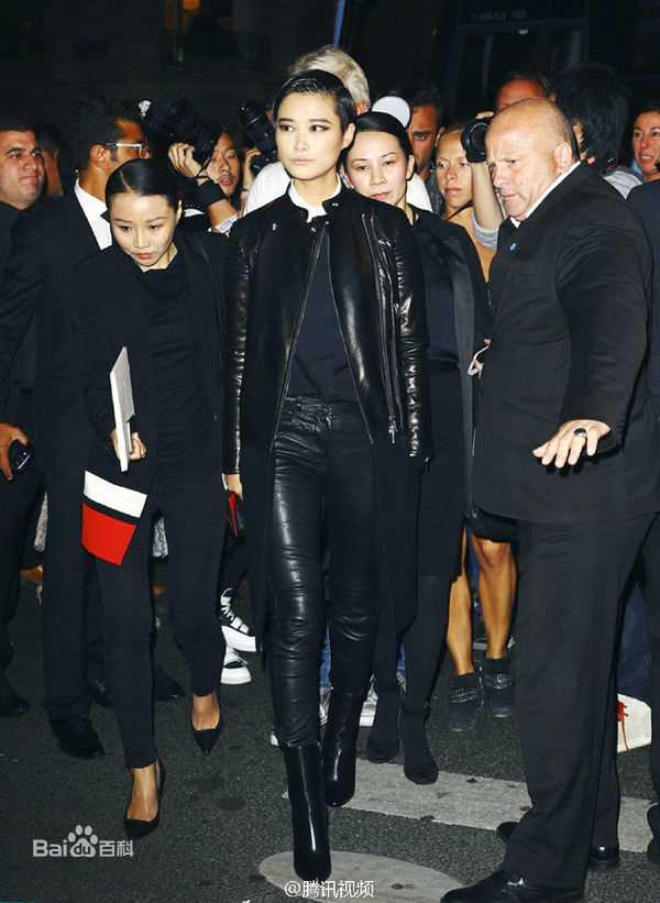 李宇春(Chris Lee)2015纪梵希全球代言人素颜照相册