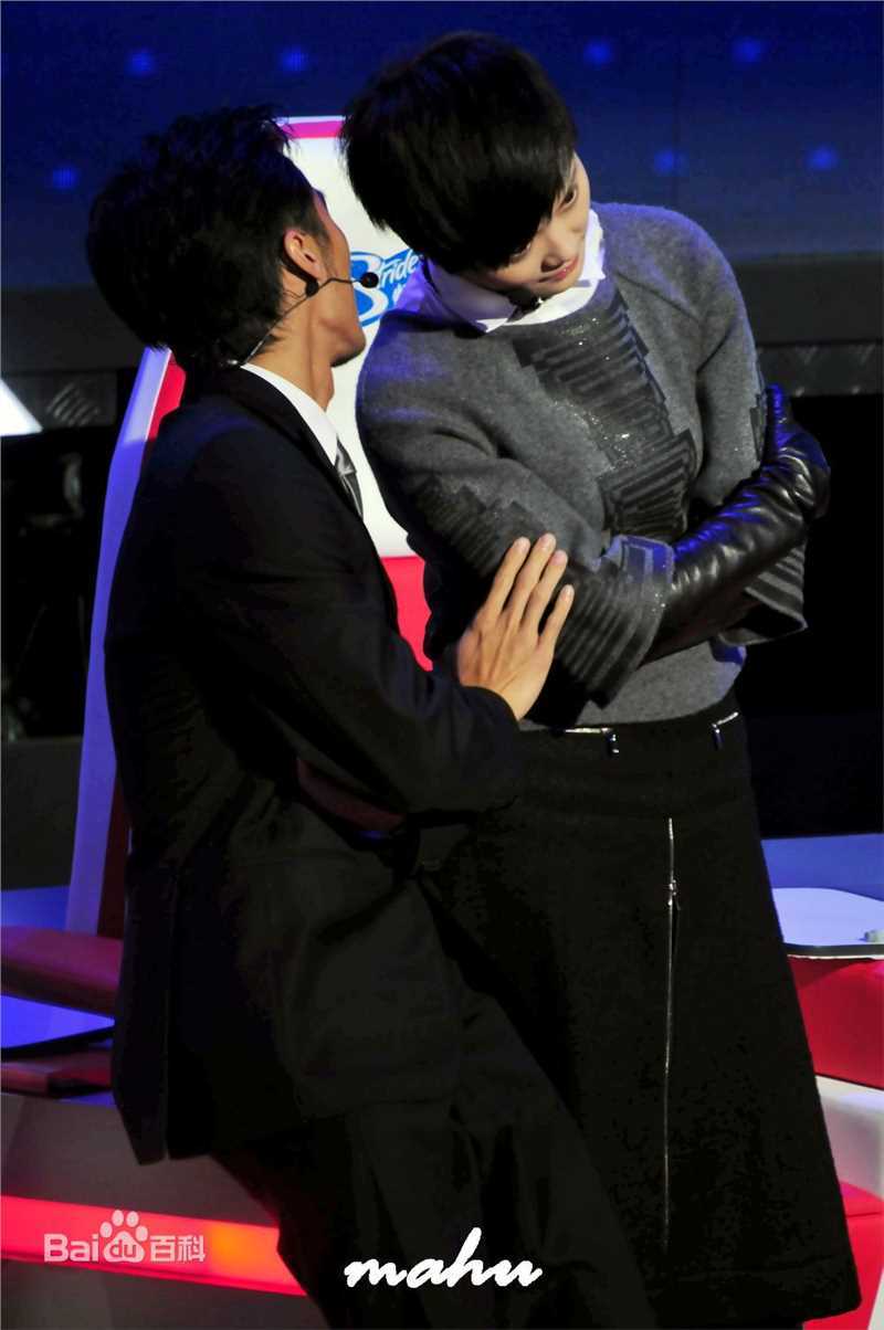 李宇春(Chris Lee)担任快乐男声总决赛评委图片图集