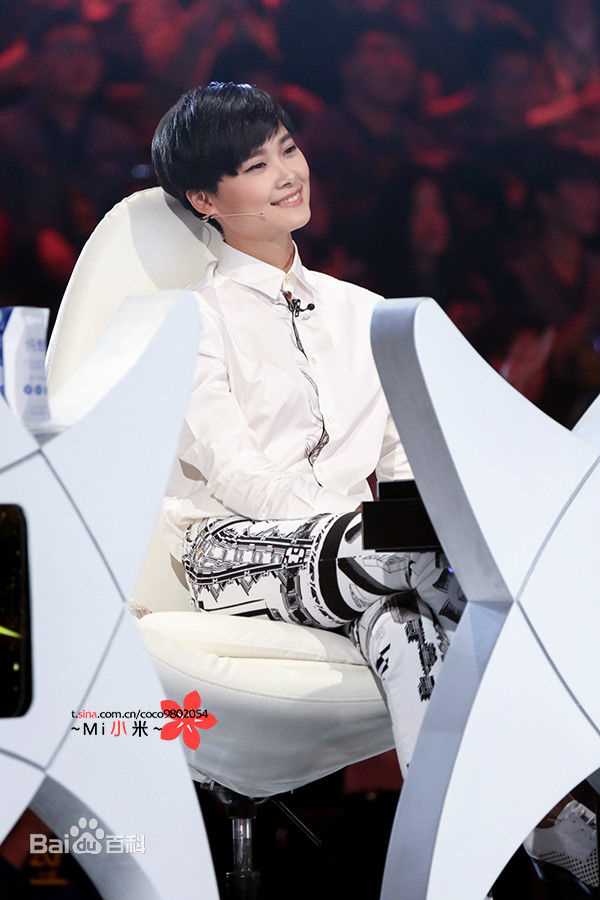 高清李宇春(Chris Lee)在担任2014《中国正在听》评委中的图集