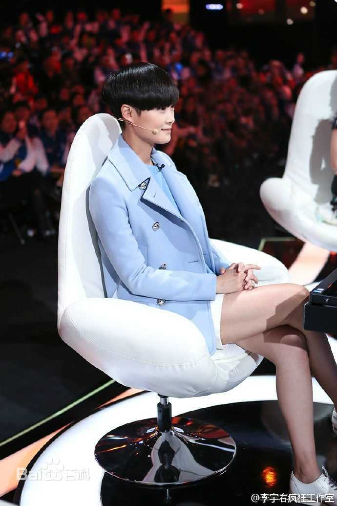 高清李宇春(Chris Lee)在担任2014《中国正在听》评委中的图集