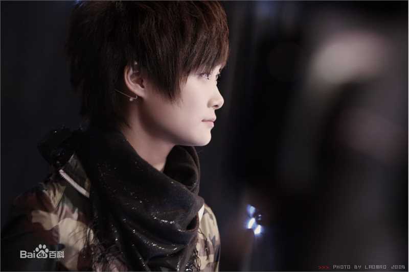 李宇春(Chris Lee)历年电视访谈壁纸壁纸