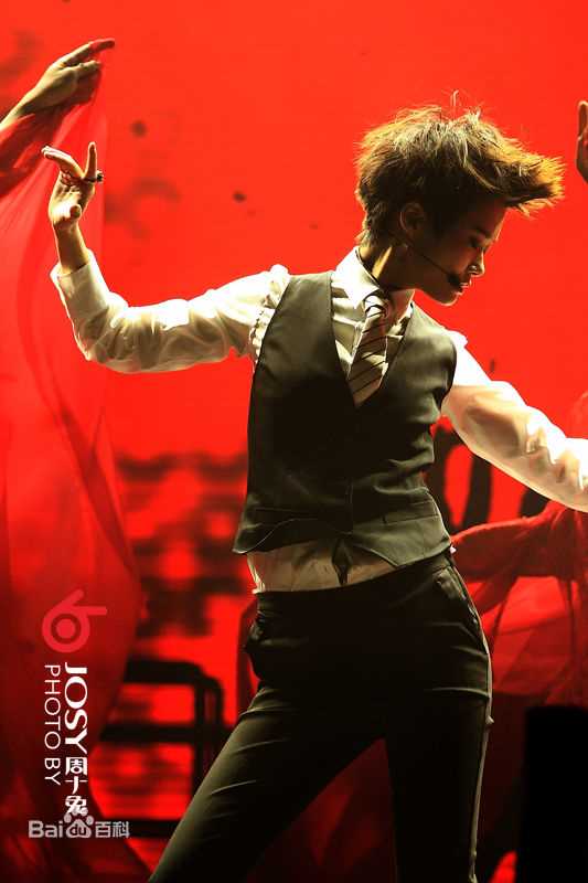 李宇春(Chris Lee)2012年WHYME深圳演唱会性感图片图集