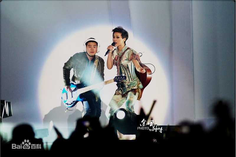 李宇春(Chris Lee)20121110疯狂世界巡演-武汉站前后照片