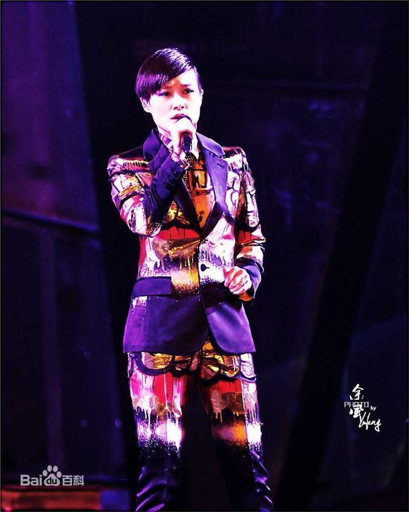 李宇春(Chris Lee)20121110疯狂世界巡演-武汉站前后照片