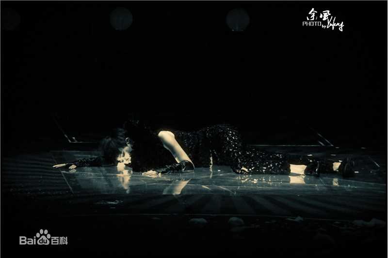 李宇春(Chris Lee)20121110疯狂世界巡演-武汉站前后照片