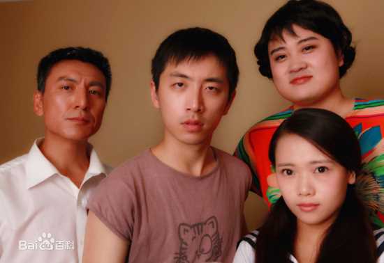 罗宏明王大锤性感图片壁纸