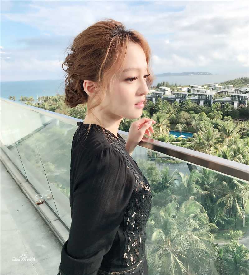 张韶涵(Angela Chang、Angela Zhang)生活照前后照片