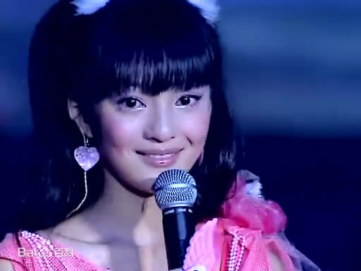 高清张韶涵(Angela Chang、Angela Zhang)在《海豚湾恋人》饰演易天边中的图集