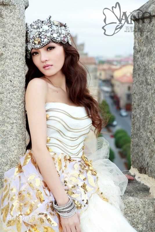 张韶涵(Angela Chang、Angela Zhang)最全《美丽的游离》书相册