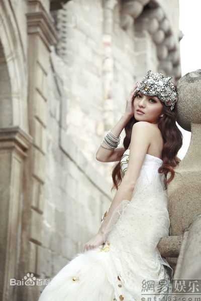 最新张韶涵(Angela Chang、Angela Zhang)精彩图册