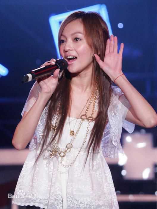 张韶涵(Angela Chang、Angela Zhang)舞台表演前后照片