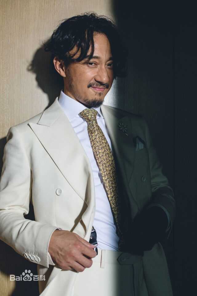 赵立新(lixinzhao)最新雅痞图集