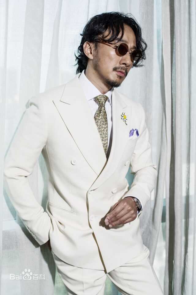 赵立新(lixinzhao)最新雅痞图集