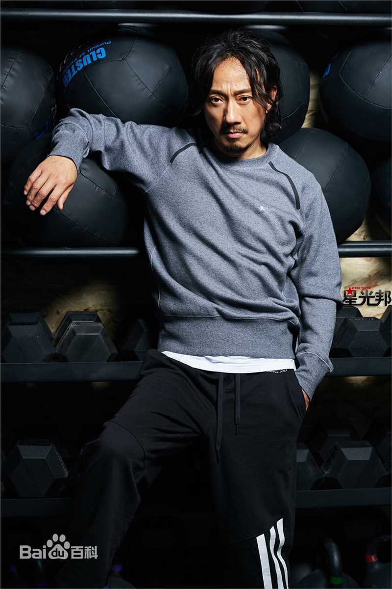 赵立新(lixinzhao)文艺大叔演绎运动“老男孩”生活照