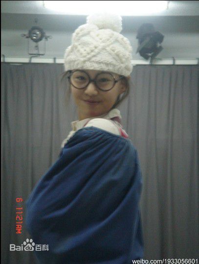 郑爽(Zheng Shuang)早期前后照片