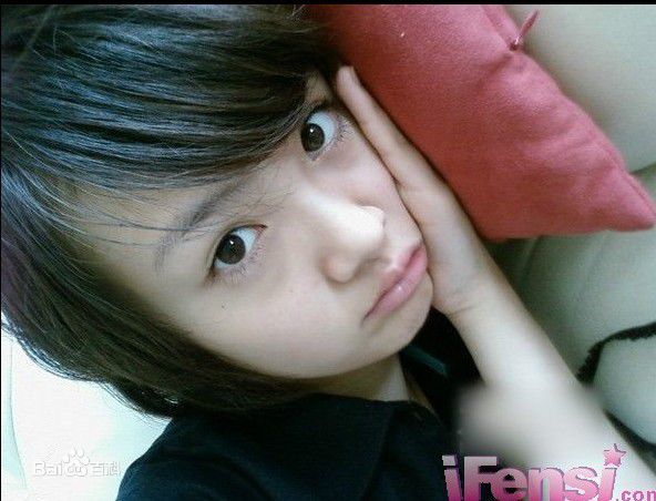 郑爽(Zheng Shuang)早期前后照片