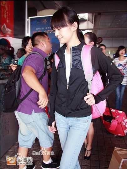 郑爽(Zheng Shuang)早期前后照片