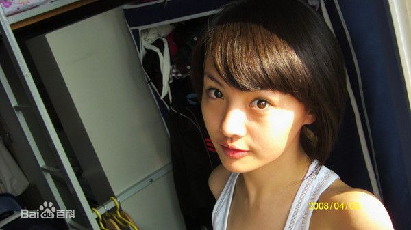 郑爽(Zheng Shuang)早期前后照片