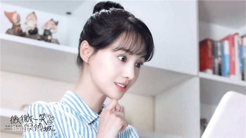 最优质郑爽(Zheng Shuang)在《微微一笑很倾城》饰演贝微微中的相册