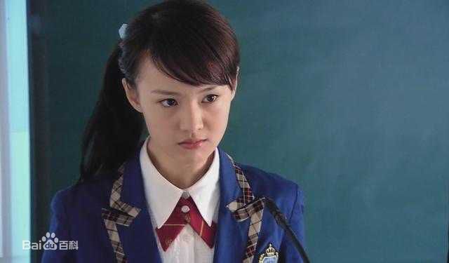 精选郑爽(Zheng Shuang)在《一起来看流星雨》饰演楚雨荨中的图册