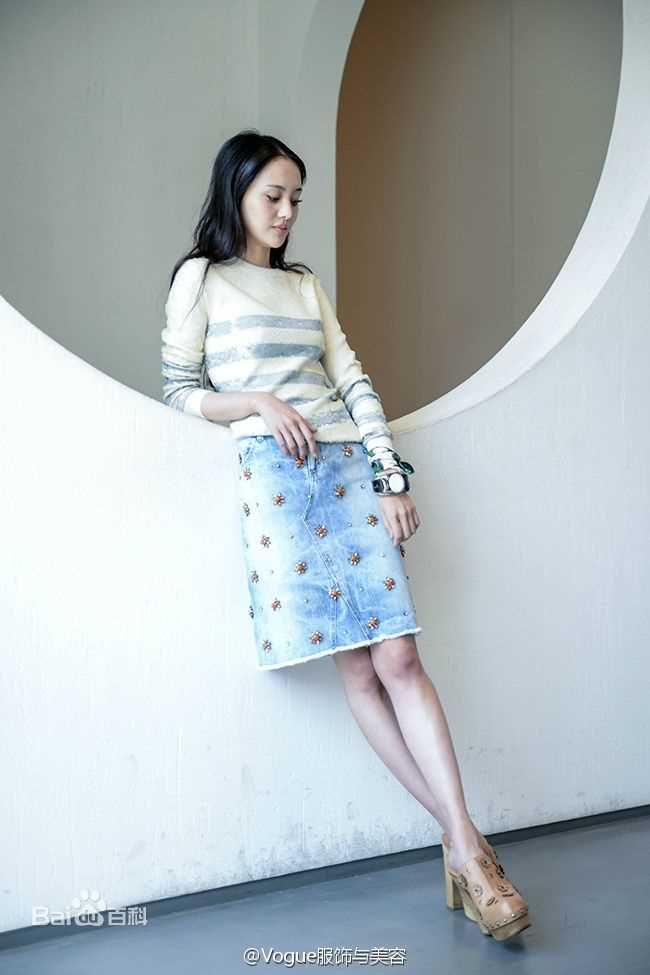 最全郑爽(Zheng Shuang)在《VOGUE服饰与美容》中的壁纸