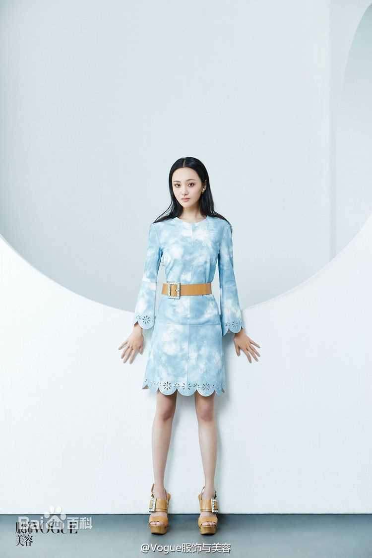 最全郑爽(Zheng Shuang)在《VOGUE服饰与美容》中的壁纸