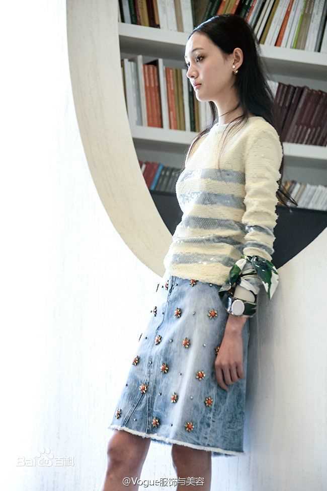 最全郑爽(Zheng Shuang)在《VOGUE服饰与美容》中的壁纸