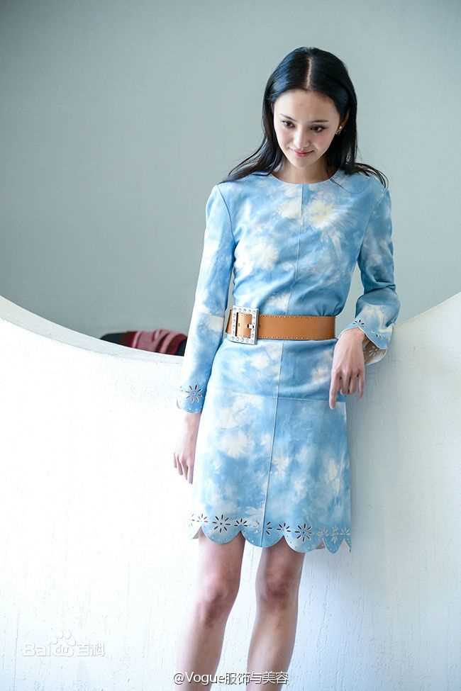 最全郑爽(Zheng Shuang)在《VOGUE服饰与美容》中的壁纸