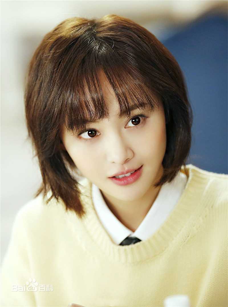 郑爽(Zheng Shuang)在《翡翠恋人》饰沈晨曦中的