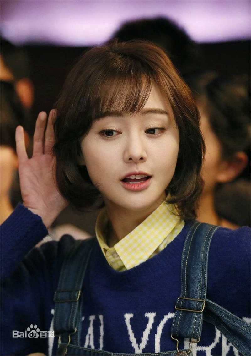 郑爽(Zheng Shuang)在《翡翠恋人》饰沈晨曦中的