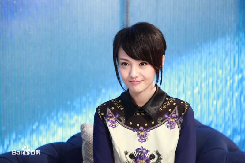 最新郑爽(Zheng Shuang)在《童话二分之一》饰安琪儿中的图集