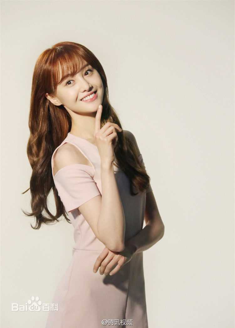 郑爽(Zheng Shuang)珀莱雅品牌代言素颜照相册