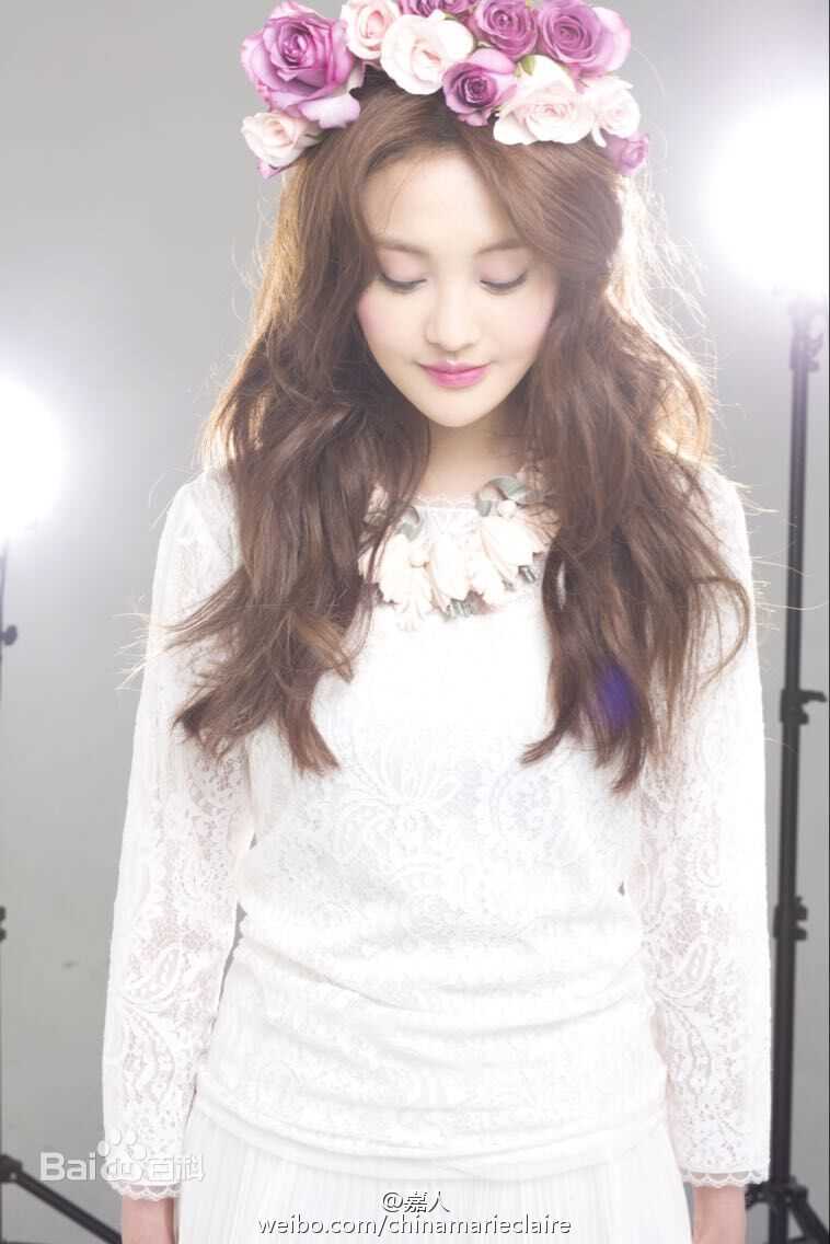 高清郑爽(Zheng Shuang)在《嘉人美妆Beauty+》中的图集