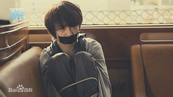 高清郑爽(Zheng Shuang)在《无极限之危情速递》饰小安中的图集