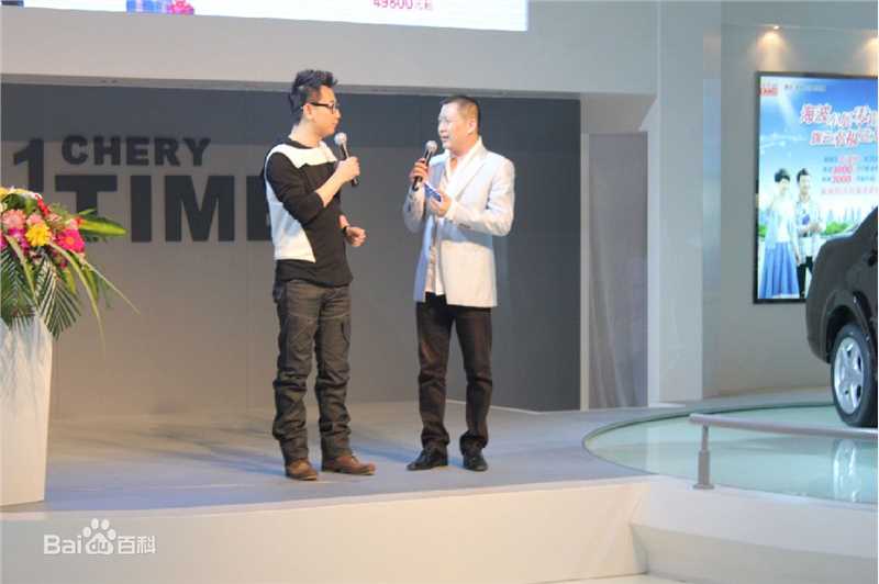 黄海波(Huang Hai Bo)2011年4月9日济南车展签售性感图片图集