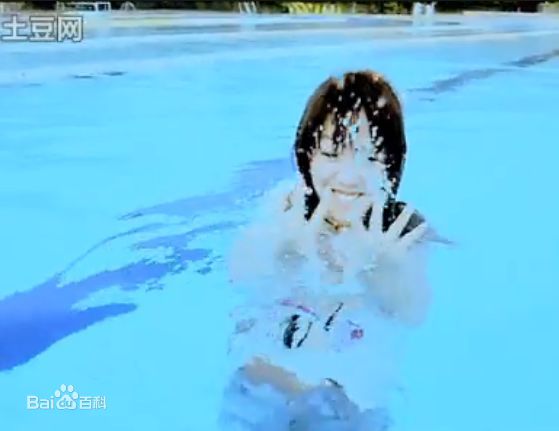 郭书瑶MV截图生活照相册