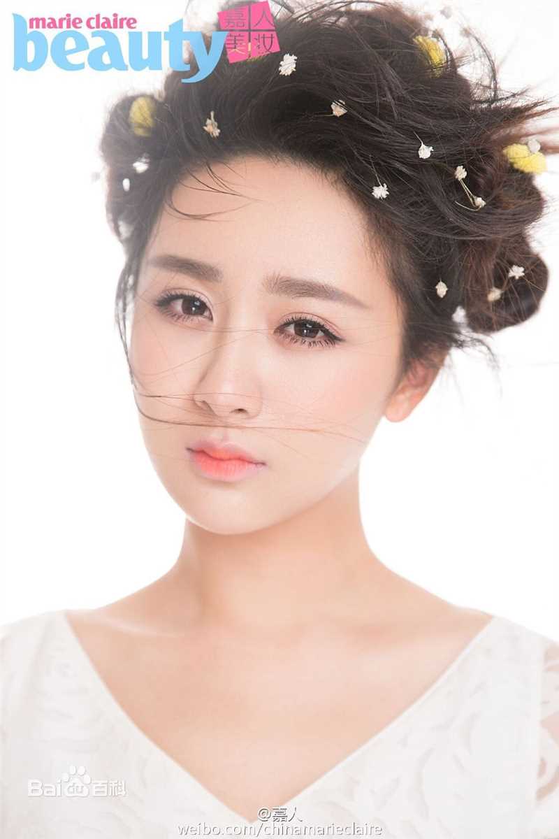 杨紫(Andy)嘉人美妆素颜照壁纸