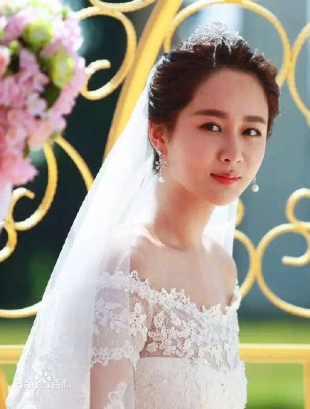 精选杨紫(Andy)在《大嫁风尚》夏燃中的图册