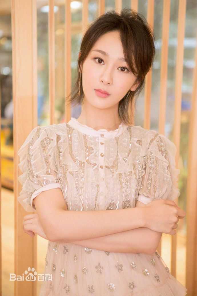 杨紫(Andy)出席活动生活照