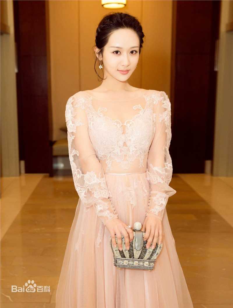 杨紫(Andy)2017中国电视剧品质盛典性感图片壁纸