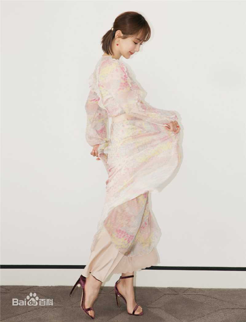 杨紫(Andy)2018腾讯娱乐发布盛典壁纸壁纸