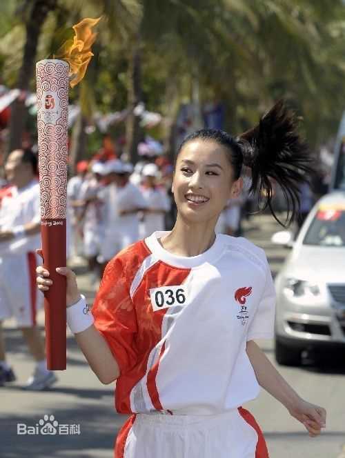 黄圣依(Eva Huang)奥运火炬手传递图素颜照相册